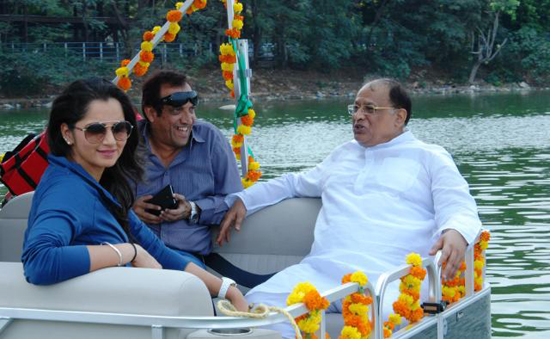 Telangana-tourism-launches-luxury-yacht-rides